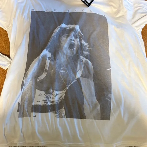 Rolling Stones T-Shirt with Iconic Print of mick jagger - Picture 2 of 5